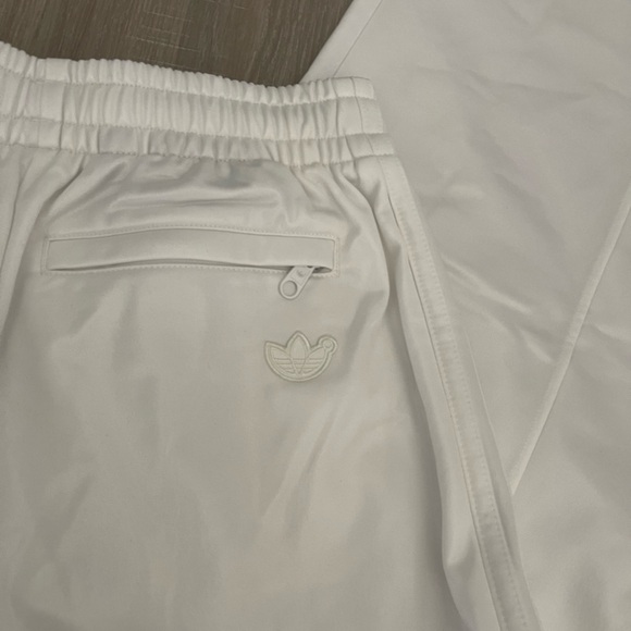 NWT adidas Originals Women's BLUE VERSION CHILE WIDE LEG PANTS Size xs - Picture 10 of 10